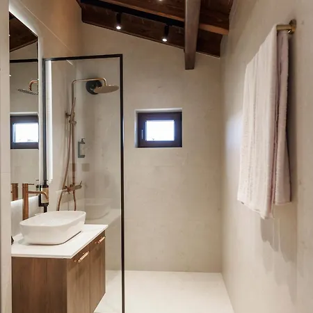 Domus Harmonia - Jacuzzi & Bbq Near Bansko Holiday home *